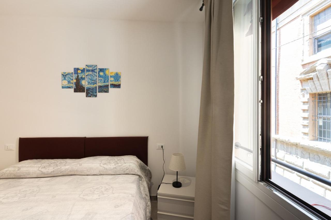 Goito 4, Bologna By Short Holidays Eksteriør billede